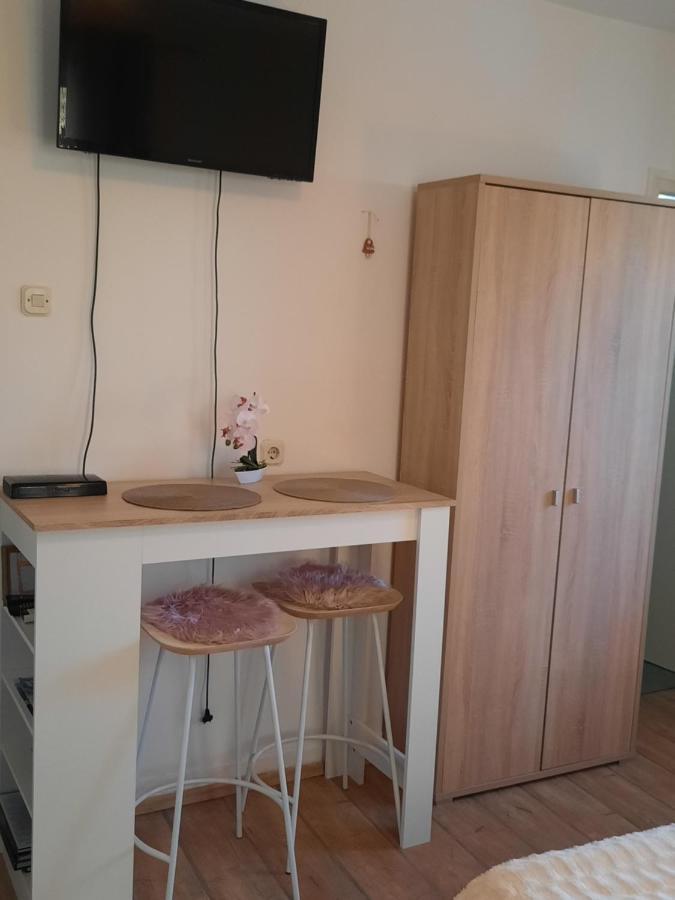 Studio Apartment Katalpa ซาดาร์ ภายนอก รูปภาพ